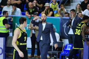 Σπανούλης: “Παίκτες ξαφνικά ξέχασαν το μπάσκετ – Είναι ντροπή για τον κόσμο που μας χειροκρότησε”