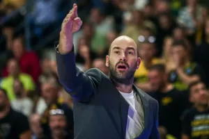 Σπανούλης: “Παίκτες ξαφνικά ξέχασαν το μπάσκετ – Είναι ντροπή για τον κόσμο που μας χειροκρότησε”