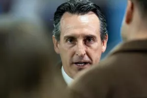 Έμερι: «Εκτός για εβδομάδες ο Γουάν-Μπισάκα»