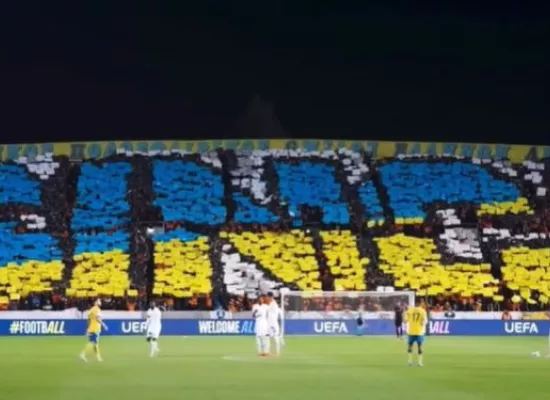 Σπρώχνει τους ΑΠΟΕΛίστες!