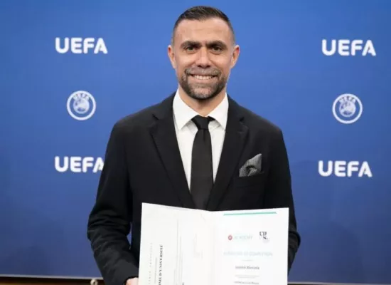Στην Ανόρθωση ο  Γιάννης Μανιάτης 