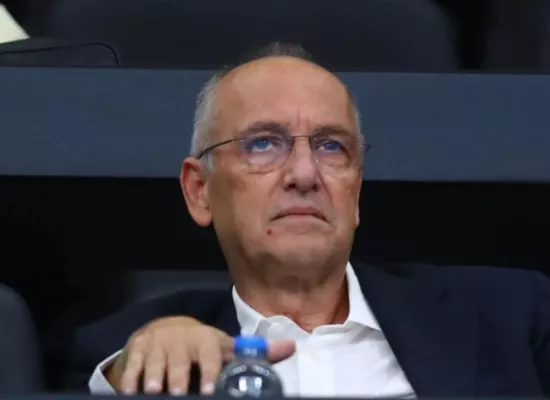 Βροχή οι αποκαλύψεις για το σκάνδαλο
