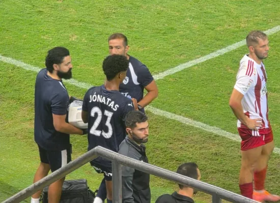 Άτυχος στο ντεμπούτο του