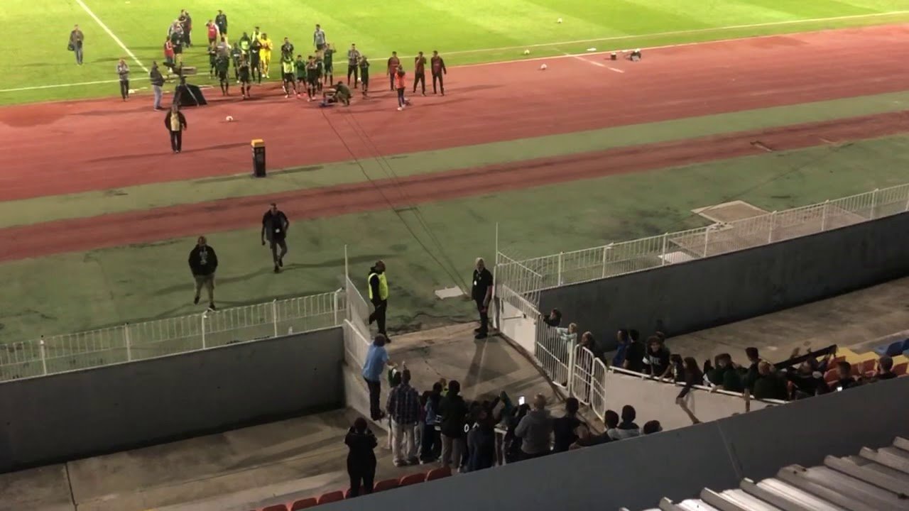 ΟΛΕ ΟΛΕ στο Μακάρειο