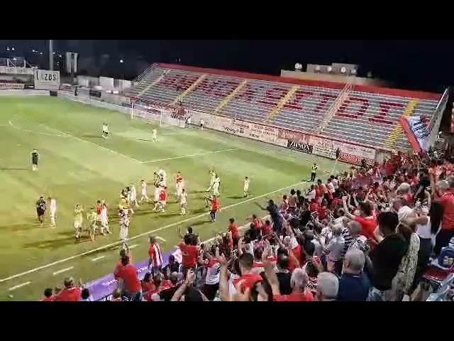 Καρμιώτισσα-Νέα Σαλαμίνα: ΟΛΕ - ΟΛΕ μετά το τέλος...