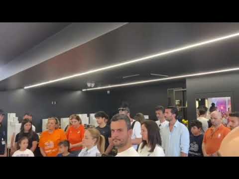 Αγιασμός στο νέο Orange shop στην Σταυρού