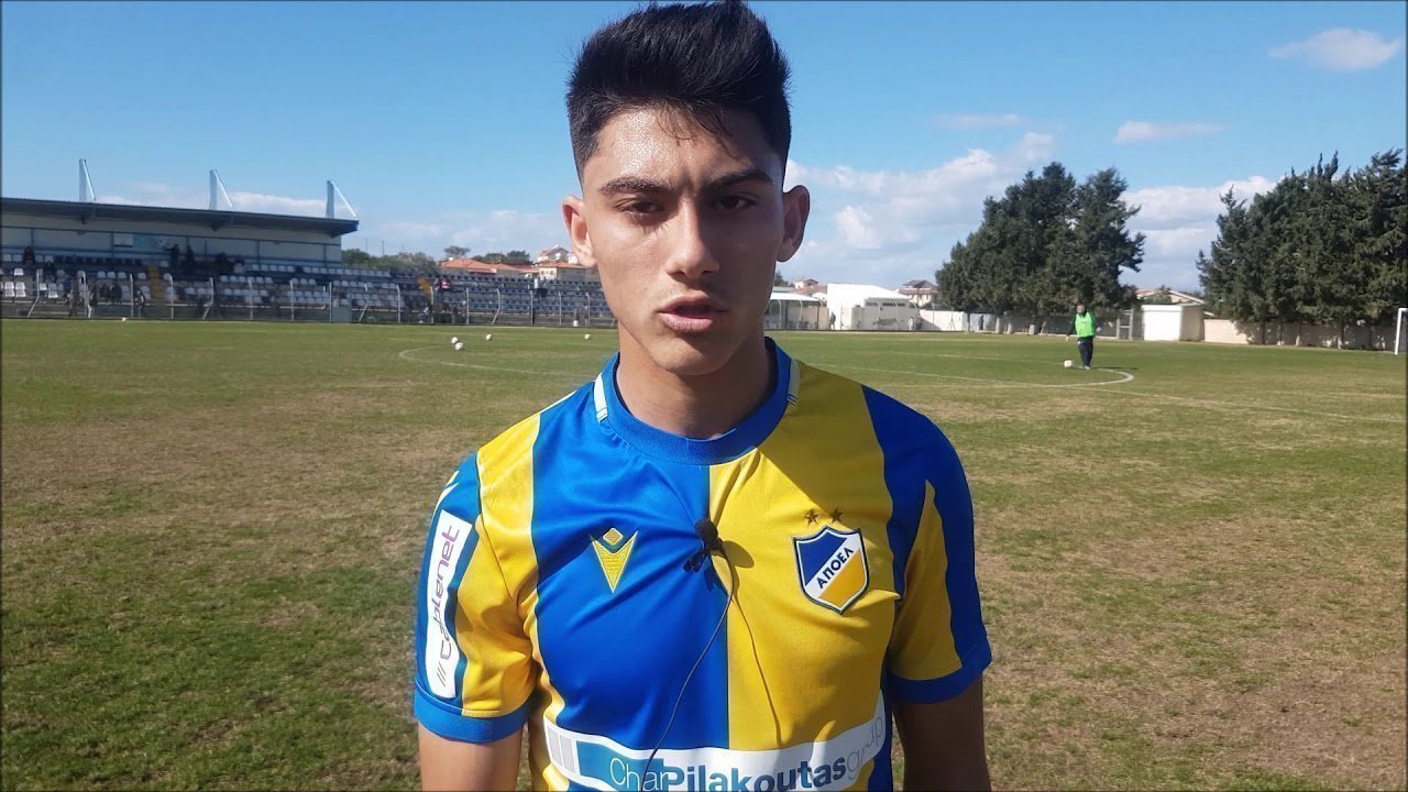 K19 AΠΟΕΛ Γιάννης Σατσιάς