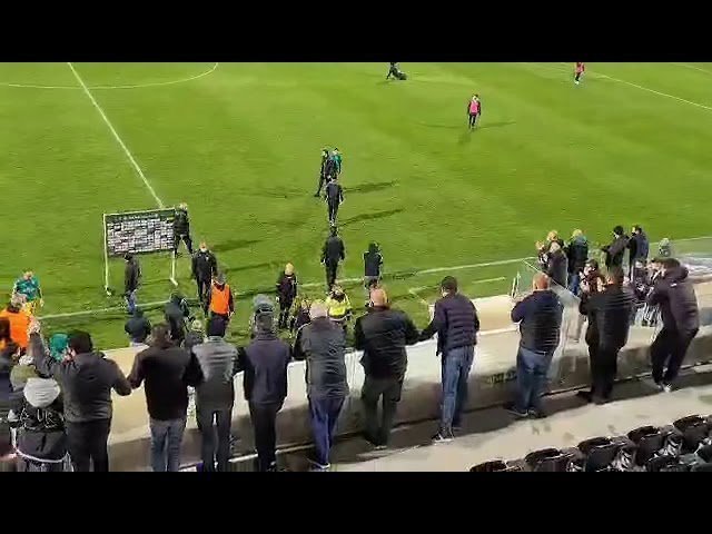 Αποθέωση Καραπατάκη - Διοίκησης σε παίκτες