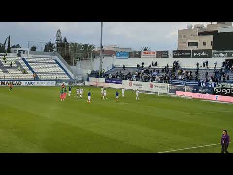 Χειροκρότημα από τον κόσμος της Ομόνοιας Αραδίππου
