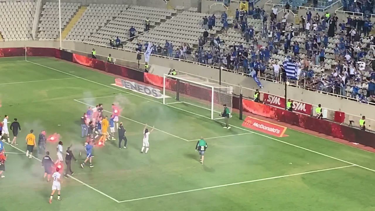 «Σηκώτο» με παίκτες