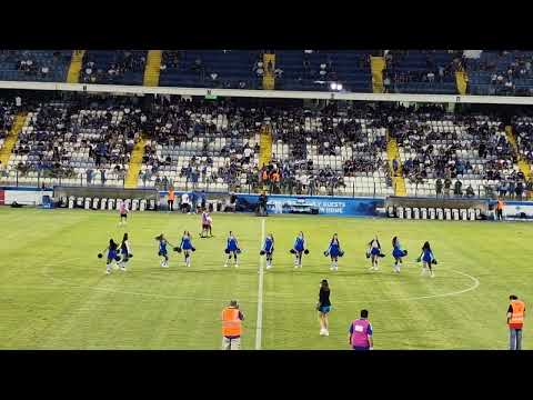 Cheerleaders Aνόρθωση