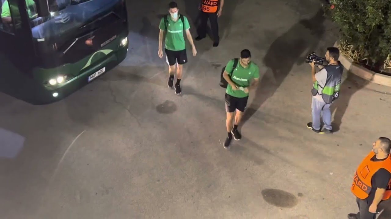 Άφιξη Ομόνοιας για τον αγώνα με Σέριφ