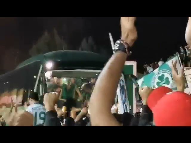 Οι Ομονοιάτες αποθέωσαν Φαμπιάνο