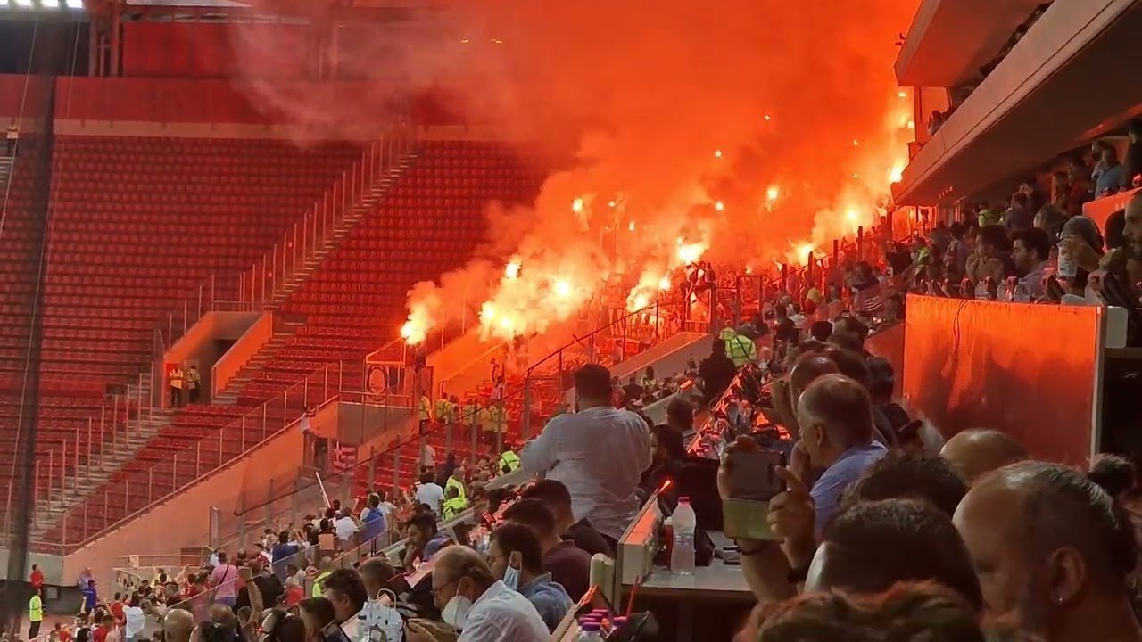 Pyro show οι Απολλωνίστες στο "Καραϊσκάκης"