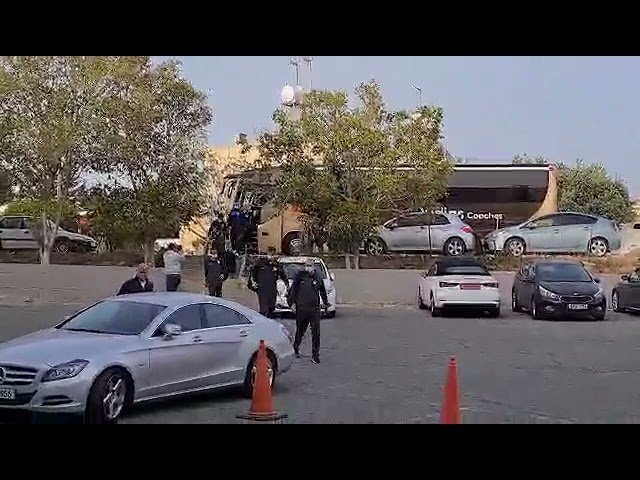 ANO άφιξη για Ομόνοια