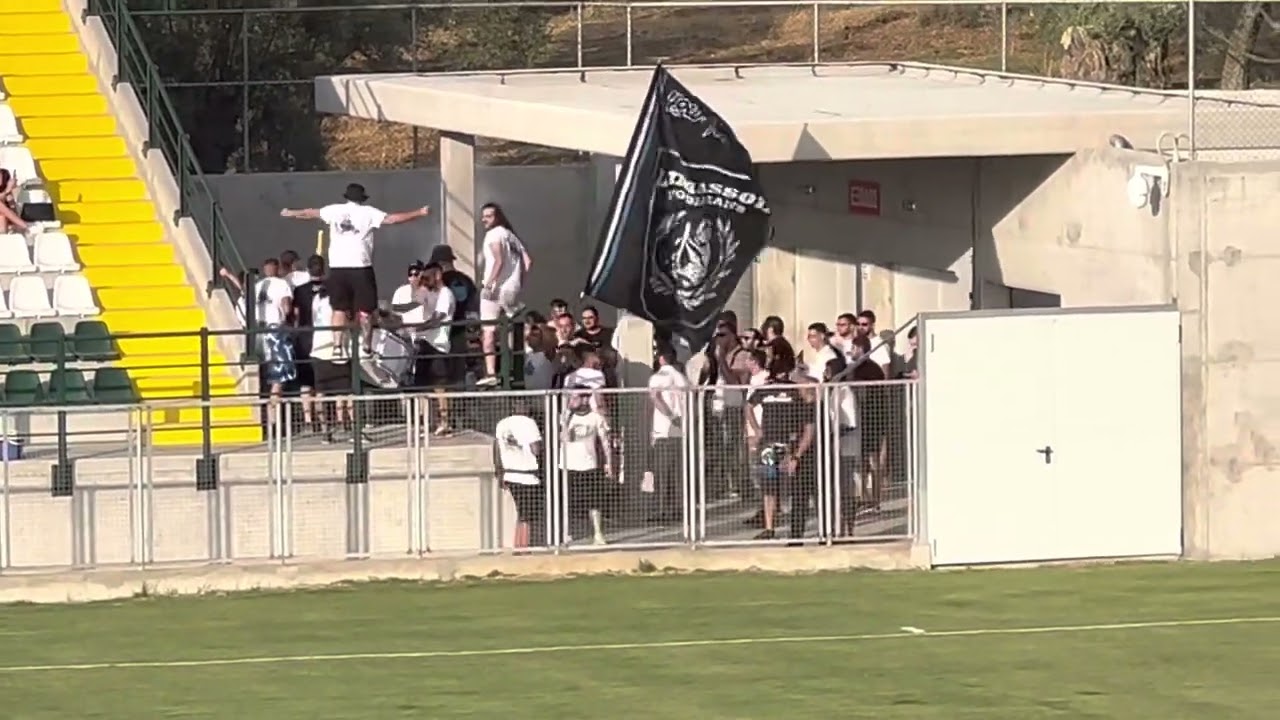 Οπαδοί Απόλλωνα στη Περιστερώνα (Θύρα 1)
